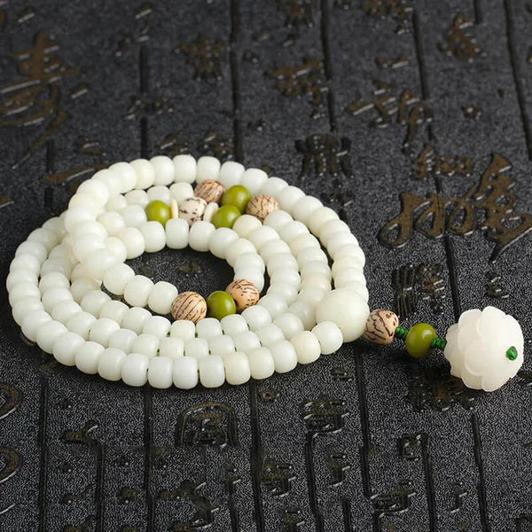 WHITE JADE PURE RIVER OF CALM MALA